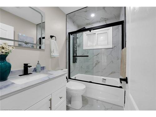 67 Glendee Road, Hamilton, ON - Indoor Photo Showing Bathroom