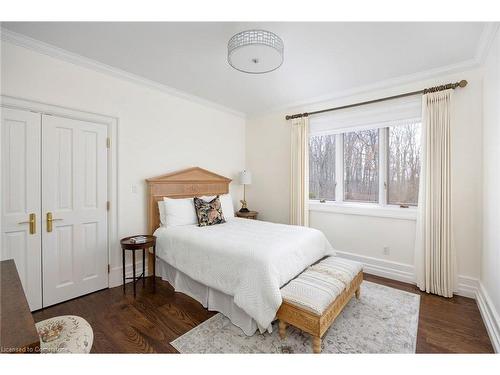 75 Ridge Road, Stoney Creek, ON - Indoor Photo Showing Bedroom