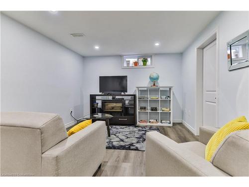 71 Lee Avenue, Simcoe, ON - Indoor Photo Showing Basement