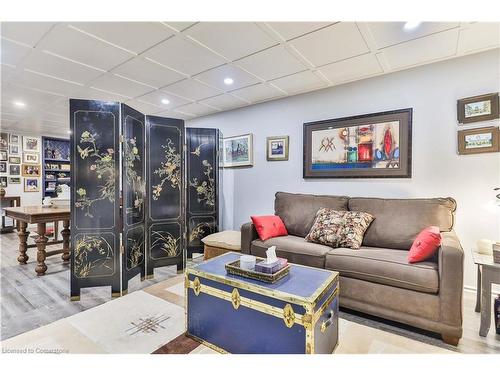 71 Lee Avenue, Simcoe, ON - Indoor Photo Showing Living Room