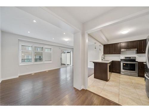 244 Ellen Davidson Drive, Oakville, ON - Indoor Photo Showing Kitchen