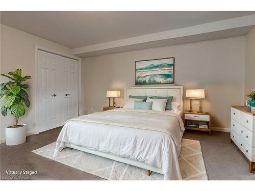 24 Manorwood Drive, Smithville, ON - Indoor Photo Showing Bedroom