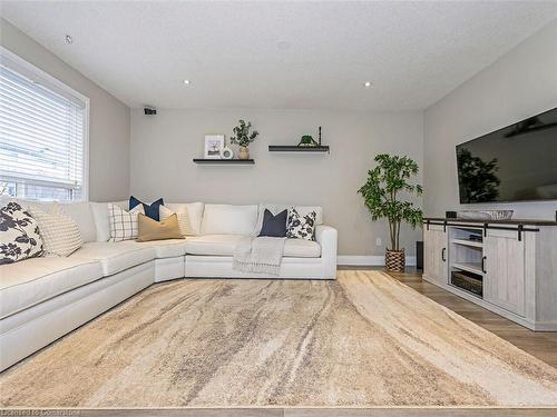 56 Cedarvale Avenue, Guelph, ON - Indoor Photo Showing Living Room