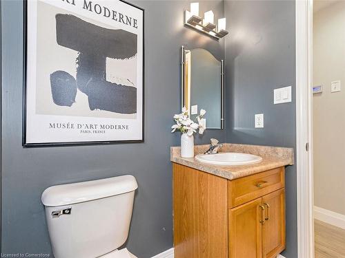 56 Cedarvale Avenue, Guelph, ON - Indoor Photo Showing Bathroom