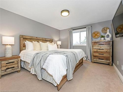 56 Cedarvale Avenue, Guelph, ON - Indoor Photo Showing Bedroom