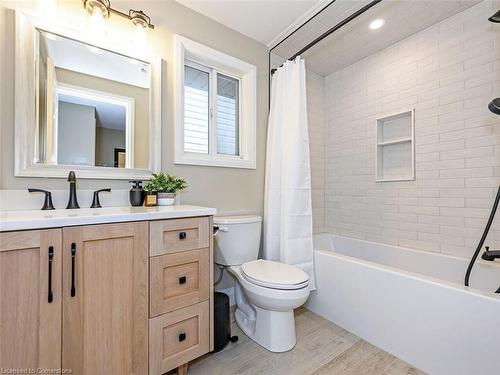 56 Cedarvale Avenue, Guelph, ON - Indoor Photo Showing Bathroom