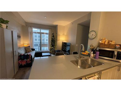 624-2486 Old Bronte Road, Oakville, ON - Indoor Photo Showing Kitchen With Double Sink