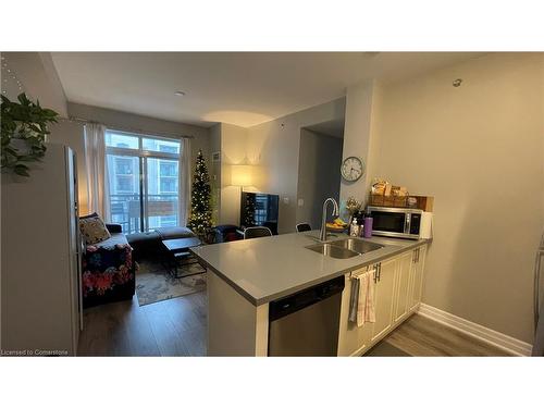 624-2486 Old Bronte Road, Oakville, ON - Indoor Photo Showing Kitchen With Double Sink