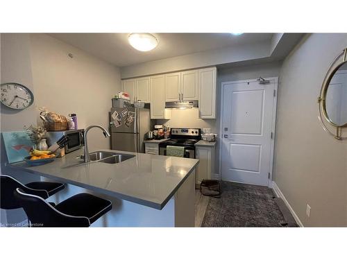 624-2486 Old Bronte Road, Oakville, ON - Indoor Photo Showing Kitchen With Double Sink