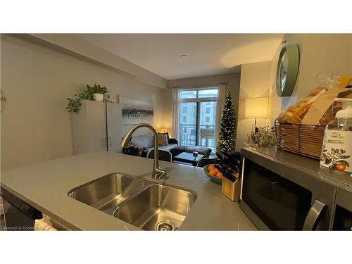 624-2486 Old Bronte Road, Oakville, ON - Indoor Photo Showing Kitchen With Double Sink