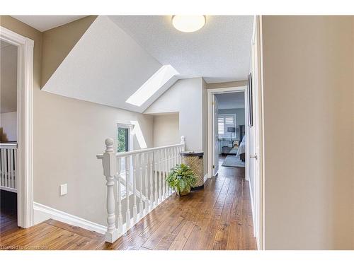 580 Fifty Road, Stoney Creek, ON - Indoor Photo Showing Other Room