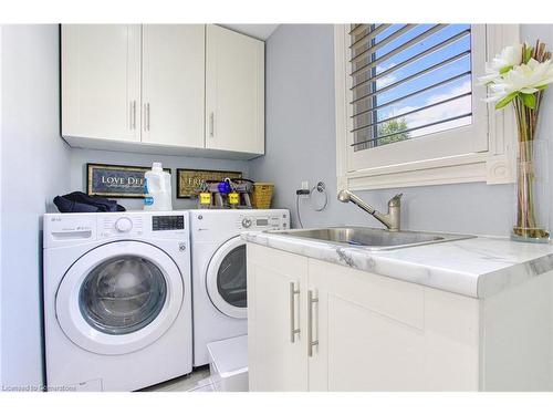 580 Fifty Road, Stoney Creek, ON - Indoor Photo Showing Laundry Room