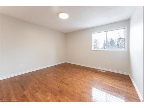 58 Novoco Drive, Hamilton, ON - Indoor Photo Showing Other Room