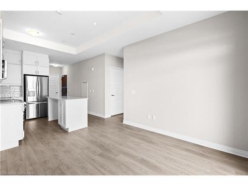 620-480 Gordon Krantz Avenue, Milton, ON - Indoor Photo Showing Kitchen With Stainless Steel Kitchen