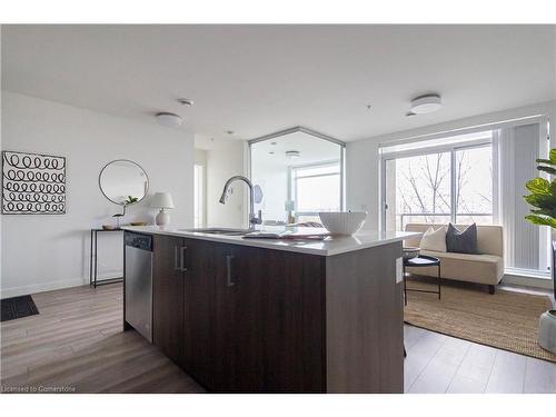 206-455 Charlton Avenue E, Hamilton, ON - Indoor Photo Showing Kitchen With Upgraded Kitchen