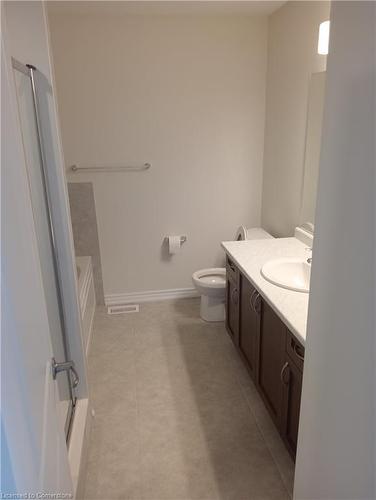 32-620 Colborne Street W, Brantford, ON - Indoor Photo Showing Bathroom