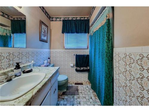 419 Red Oak Avenue, Hamilton, ON - Indoor Photo Showing Bathroom