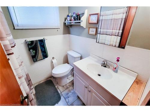 419 Red Oak Avenue, Hamilton, ON - Indoor Photo Showing Bathroom