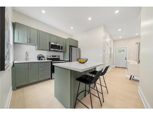 22 Windsor Street, Hamilton, ON - Indoor Photo Showing Kitchen With Stainless Steel Kitchen With Upgraded Kitchen