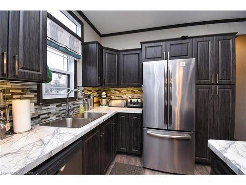 316-673 Brant-Waterloo Road, Ayr, ON - Indoor Photo Showing Kitchen With Double Sink