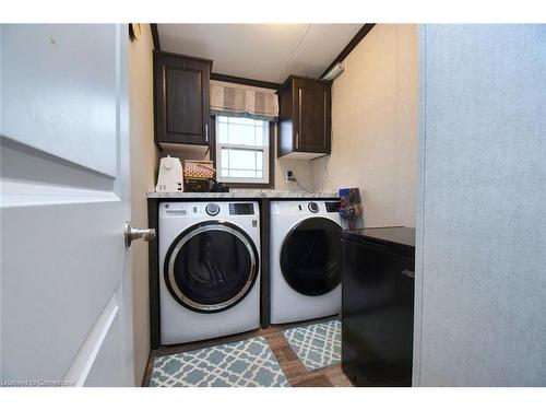 316-673 Brant-Waterloo Road, Ayr, ON - Indoor Photo Showing Laundry Room