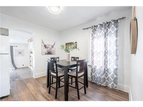 6584 Orchard Avenue, Niagara Falls, ON - Indoor Photo Showing Dining Room