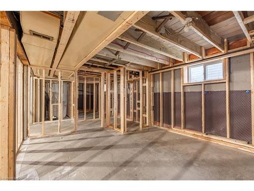 6584 Orchard Avenue, Niagara Falls, ON - Indoor Photo Showing Basement