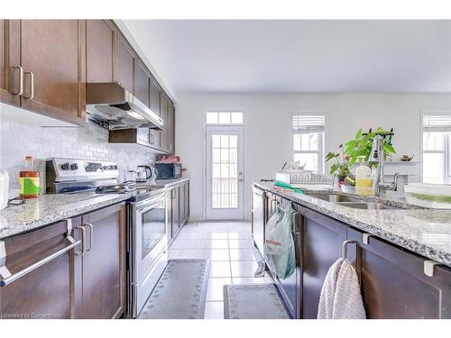 3483 Eternity Way, Oakville, ON - Indoor Photo Showing Kitchen With Double Sink With Upgraded Kitchen