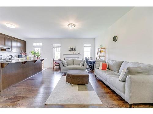 3483 Eternity Way, Oakville, ON - Indoor Photo Showing Living Room