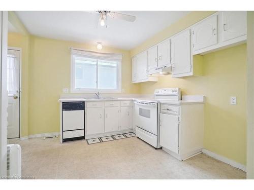 77 Cranbrook Drive, Hamilton, ON - Indoor Photo Showing Kitchen