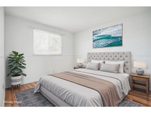 77 Cranbrook Drive, Hamilton, ON - Indoor Photo Showing Bedroom