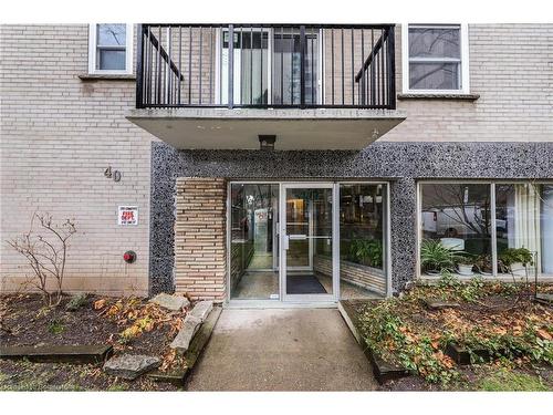 407-40 Robinson Street, Hamilton, ON - Outdoor With Exterior