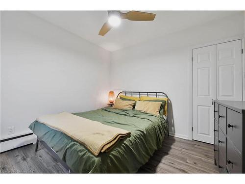 407-40 Robinson Street, Hamilton, ON - Indoor Photo Showing Bedroom