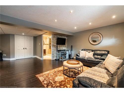 281 Brigadoon Drive, Hamilton, ON - Indoor