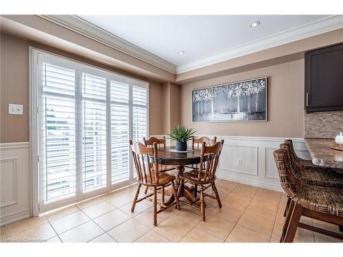 281 Brigadoon Drive, Hamilton, ON - Indoor Photo Showing Dining Room