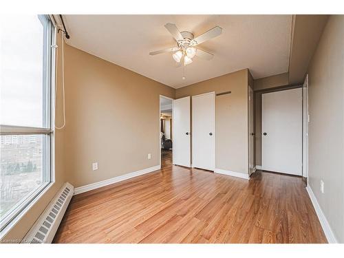 1908-150 Charlton Avenue E, Hamilton, ON - Indoor Photo Showing Other Room