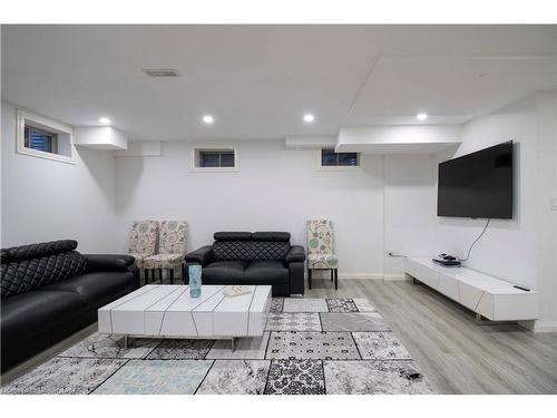 21 Malcolm Crescent, Caledonia, ON - Indoor Photo Showing Basement