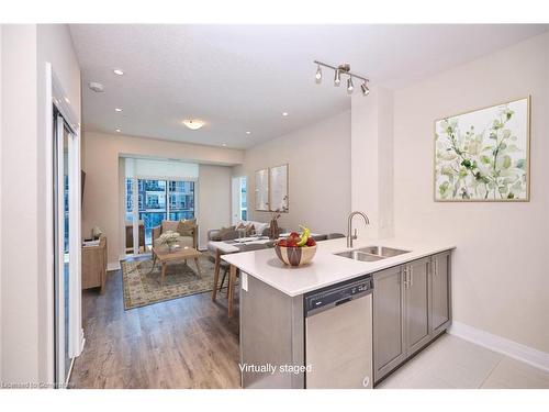 347-16 Concord Place, Grimsby, ON - Indoor Photo Showing Kitchen With Double Sink