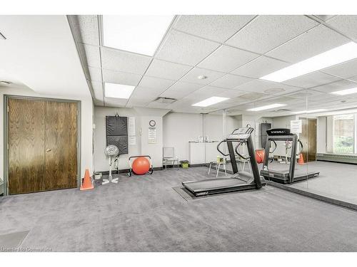 501-77 Governors Road, Dundas, ON - Indoor Photo Showing Gym Room