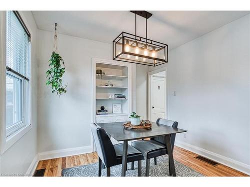 1 Blain Place, St. Catharines, ON - Indoor Photo Showing Dining Room