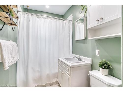 1 Blain Place, St. Catharines, ON - Indoor Photo Showing Bathroom