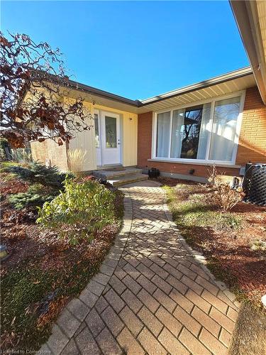 Upper Unit-23 Old Oxford Road, St. Catharines, ON - Outdoor