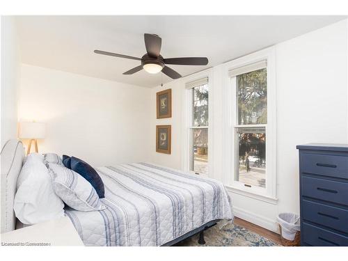 4-432 Burlington Avenue, Burlington, ON - Indoor Photo Showing Bedroom