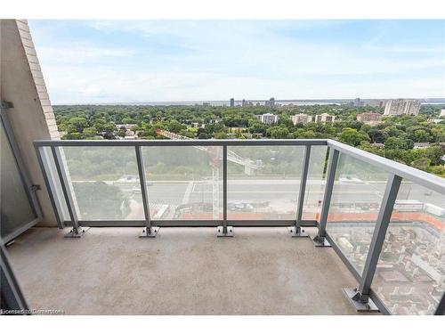 1606-2093 Fairview Street, Burlington, ON - Outdoor With View