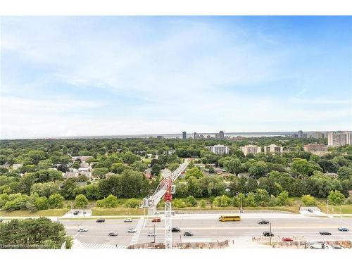 1606-2093 Fairview Street, Burlington, ON - Outdoor With View