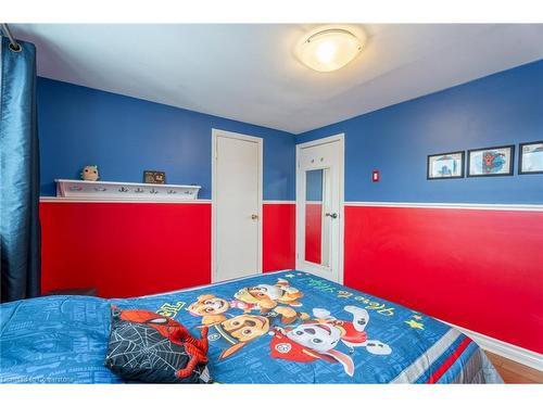 72 Harrison Avenue, Hamilton, ON - Indoor Photo Showing Bedroom