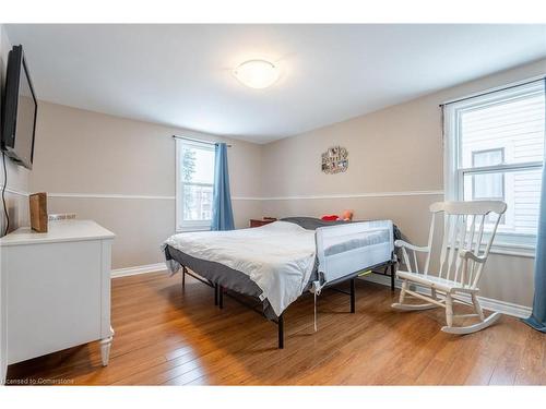 72 Harrison Avenue, Hamilton, ON - Indoor Photo Showing Bedroom