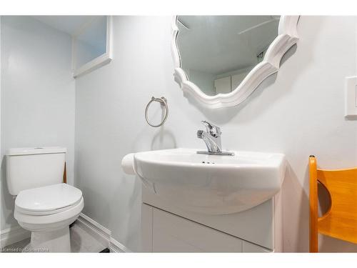 72 Harrison Avenue, Hamilton, ON - Indoor Photo Showing Bathroom