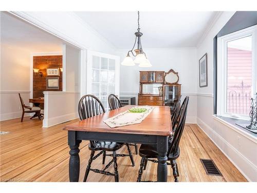 1304 Brock Road, Flamborough, ON - Indoor Photo Showing Dining Room