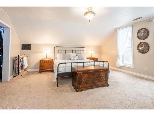 1304 Brock Road, Flamborough, ON - Indoor Photo Showing Bedroom